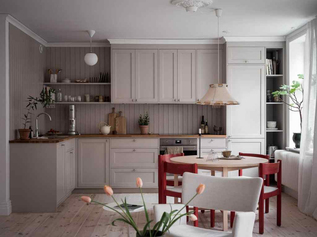 A Calming Greige L-Shaped Kitchen Layout